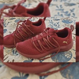 Puma Sneakers size 8